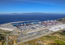 Le Complexe Portuaire Tanger Med et les Échanges Mondiaux Le Complexe Portuaire Tanger Med et les Échanges Mondiaux