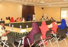 Lutte Contre le Paludisme: Renforcer les Capacités Lutte Contre le Paludisme: Renforcer les Capacités