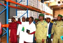 Visite du Ministre de la Santé dans des Structures Médicales Visite du Ministre de la Santé dans des Structures Médicales