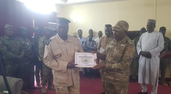 Zinder Honore Des Agents De L’État Pour Services Rendus Zinder Honore Des Agents De L'État Pour Services Rendus