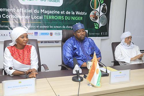 Lancement du magazine et de la Web TV ‘‘Terroirs du Niger’’ : Des outils de communication essentiels pour promouvoir les produits locaux Lancement du magazine et de la Web TV ‘‘Terroirs du Niger’’ : Des outils de communication essentiels pour promouvoir les produits locaux