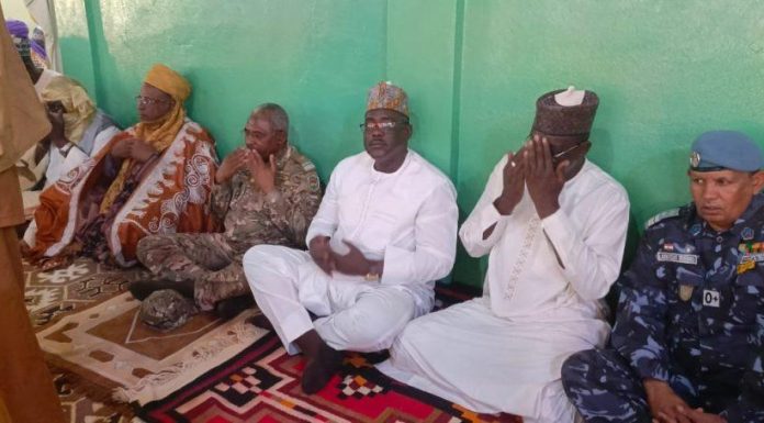 Zinder : L’Union régionale des éleveurs et fournisseurs de volailles organise une séance de lecture de Saint Coran Zinder : L’Union régionale des éleveurs et fournisseurs de volailles organise une séance de lecture de Saint Coran