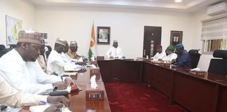 Au Cabinet du Premier ministre : Installation du Comité ad hoc chargé de préparer et de suivre le déstockage des produits céréaliers de l’OPVN Au Cabinet du Premier ministre : Installation du Comité ad hoc chargé de préparer et de suivre le déstockage des produits céréaliers de l’OPVN