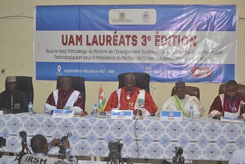 Troisième édition ‘’ UAM Lauréats 2026 ‘’ : Promouvoir le mérite et l’excellence académique au sein de l’Université de Niamey Troisième édition ‘’ UAM Lauréats 2026 ‘’ : Promouvoir le mérite et l’excellence académique au sein de l’Université de Niamey