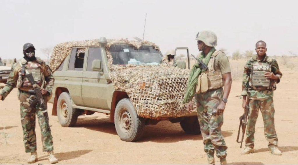 Lutte contre le terrorisme et le grand banditisme : 72 terroristes neutralisés, 48 suspects, les FDS serrent l’étau sur les groupes criminels Lutte contre le terrorisme et le grand banditisme : 72 terroristes neutralisés, 48 suspects, les FDS serrent l’étau sur les groupes criminels