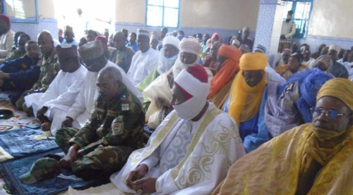 Prière Collective Pour La Paix À Zinder Prière Collective Pour La Paix À Zinder
