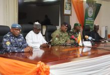 Échanges sur la Sécurité à Niamey avec Chefs de Quartier Échanges sur la Sécurité à Niamey avec Chefs de Quartier