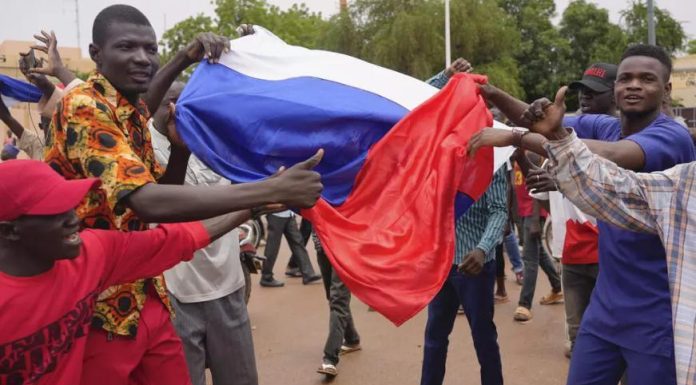 Présence sécuritaire russe après l’attaque à Niamey Présence sécuritaire russe après l'attaque à Niamey