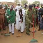 Une Semaine, Un Quartier: Appel à l’Appropriation Une Semaine, Un Quartier: Appel à l'Appropriation