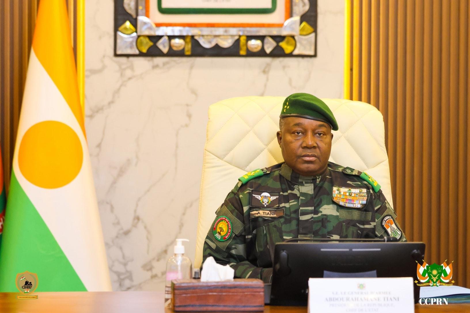 Avion Tchadien Criblé de Balles à Niamey selon Tiani Avion Tchadien Criblé de Balles à Niamey selon Tiani