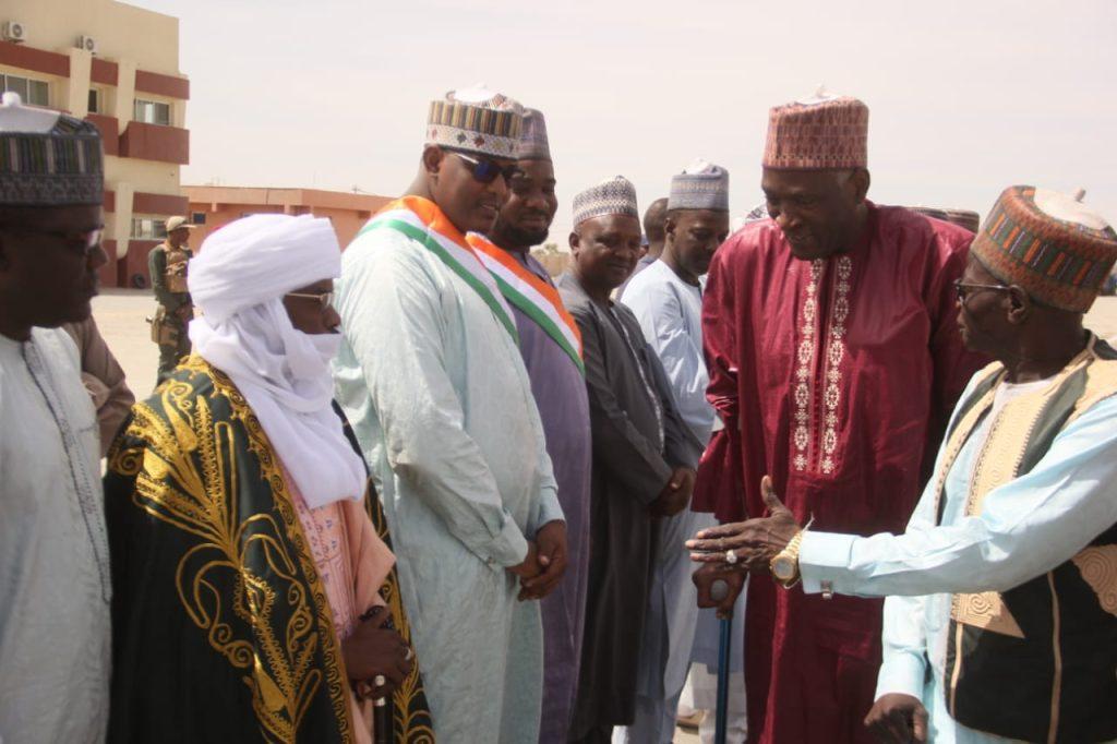 Visite du ministre de l'Enseignement supérieur à Diffa Visite du ministre de l'Enseignement supérieur à Diffa