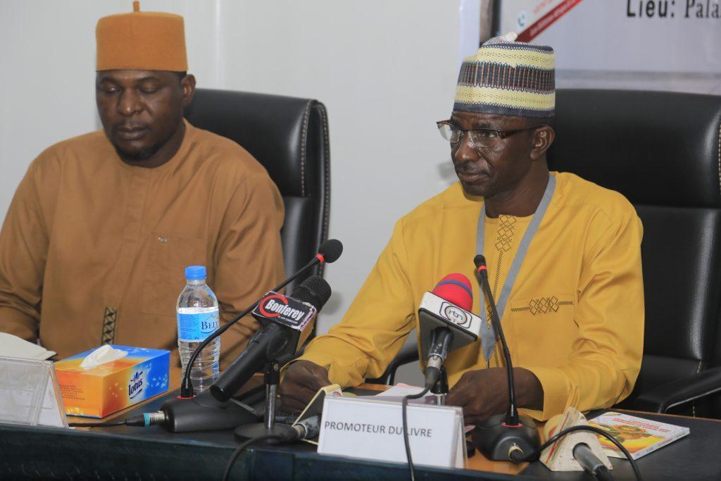 Vernissage Du Livre De Chefou Zaki Sur Le Leadership Vernissage Du Livre De Chefou Zaki Sur Le Leadership