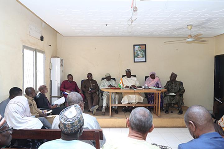 Visites du Ministre Alio Daouda dans les Juridictions de Niamey Visites du Ministre Alio Daouda dans les Juridictions de Niamey
