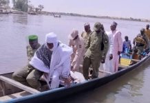 Visite de Dr Mamoudou Harouna Djingarey à Sawani Visite de Dr Mamoudou Harouna Djingarey à Sawani