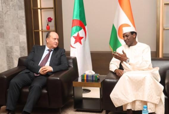 Le Premier Ministre Algérien En Mission Au Niger Le Premier Ministre Algérien En Mission Au Niger