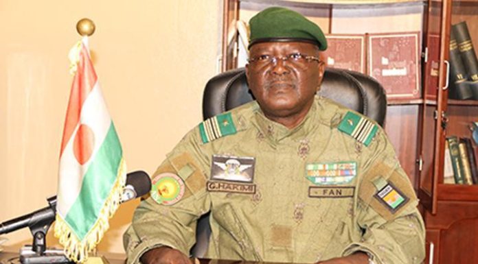 Colonel-Major Hakimi Appelle à Plus d’Actions Contre la Tuberculose Colonel-Major Hakimi Appelle à Plus d'Actions Contre la Tuberculose