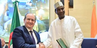 Accords Signés Lors de la Grande Commission Mixte Niger-Algerie Accords Signés Lors de la Grande Commission Mixte Niger-Algerie