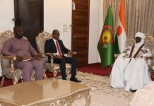 Dr Mamoudou Djingarey Reçoit L’Ambassadeur Du Ghana Dr Mamoudou Djingarey Reçoit L'Ambassadeur Du Ghana