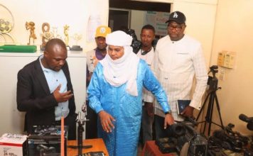 Visite du Ministre de la Jeunesse à Niamey Visite du Ministre de la Jeunesse à Niamey