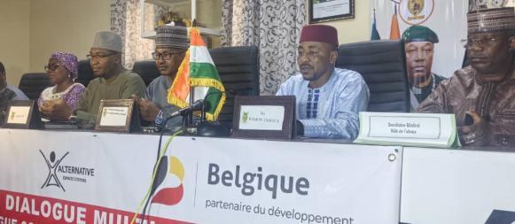 Dialogue Pour Prévenir Criminalité et Protéger Droits Humains Dialogue Pour Prévenir Criminalité et Protéger Droits Humains