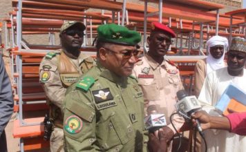 Agadez Reçoit Un Important Don De Matériel Informatique Agadez Reçoit Un Important Don De Matériel Informatique