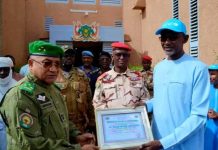 Témoignage de Satisfaction au Chef UNICEF à Agadez Témoignage de Satisfaction au Chef UNICEF à Agadez