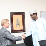 Le Premier ministre Lamine Zeine invité à prendre part au forum inde –Afrique du 28 au 31 mai à New Delhi (Ambassadeur) Le Premier ministre Lamine Zeine invité à prendre part au forum inde –Afrique du 28 au 31 mai à New Delhi (Ambassadeur)