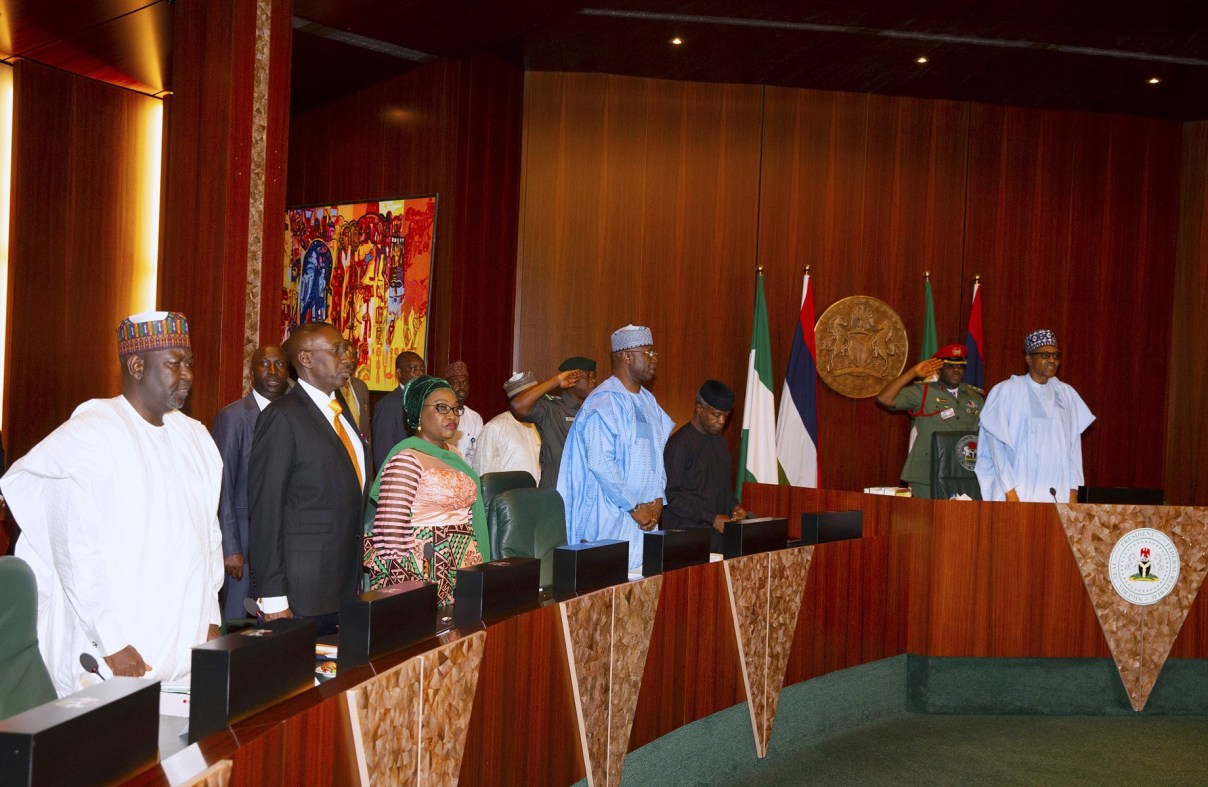 PRESIDENT-BUHARI-PRESIDES-OVER-MEDIAN-FEC-MEETING-3