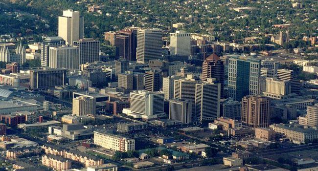 BUSINESS ROUNDUP: Naira depreciates across forex markets; Oil prices fall as COVID-19 cases rise; See other stories that made our pick BUSINESS ROUNDUP: Naira depreciates across forex markets; Oil prices fall as COVID-19 cases rise; See other stories that made our pick