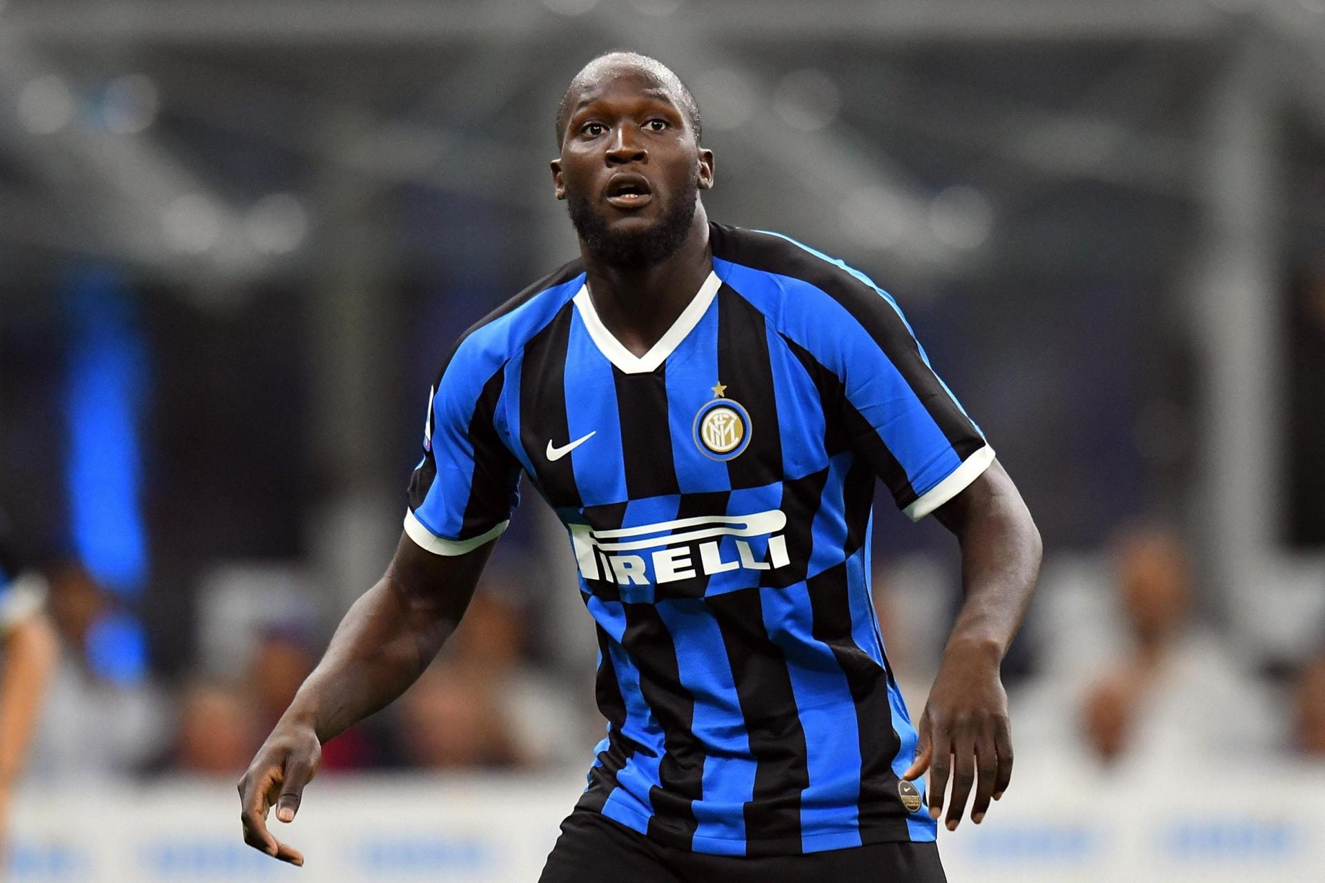 Lukaku to accept interest from Chelsea, Barcelona, others on one condition