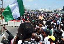 EndSARS: One year after, Nigerian youths weep over Lekki massacre, mourn ‘fallen heroes’ EndSARS: One year after, Nigerian youths weep over Lekki massacre, mourn ‘fallen heroes’