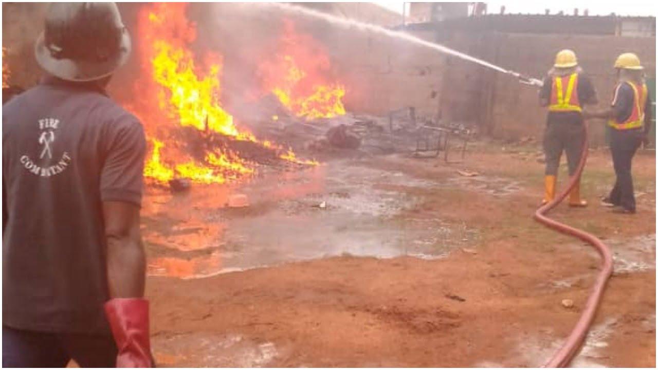 Bodija market fire: Traders lose goods worth millions of naira Bodija market fire: Traders lose goods worth millions of naira