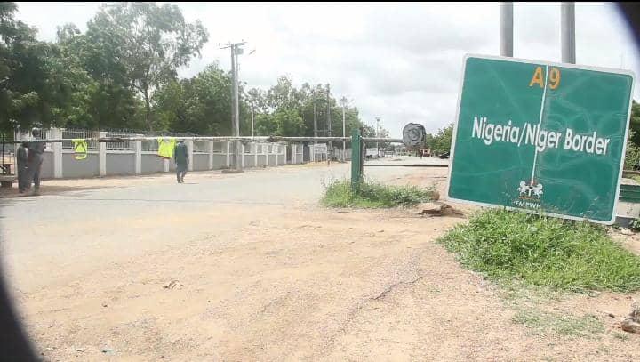 Nigerian government's decision to shut down borders with Niger Republic and the economic consequences behid it Nigerian government's decision to shut down borders with Niger Republic and the economic consequences behid it