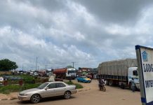 Protests in FUTA over death of final-year student Protests in FUTA over death of final-year student