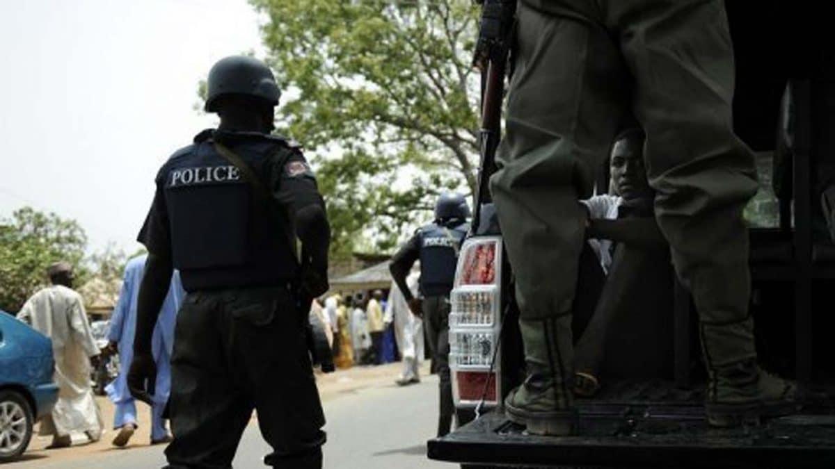 Police arrest three suspected fraudsters at Idumota Police arrest three suspected fraudsters at Idumota