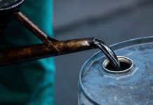Crude oil prices drop ahead of OPEC meeting Crude oil prices drop ahead of OPEC meeting