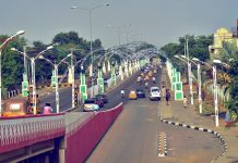 Gridlock in Kano as petrol tanker falls into ditch Gridlock in Kano as petrol tanker falls into ditch