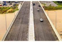 Nigerian Government Begins Urgent Repairs on Bridge Nigerian Government Begins Urgent Repairs on Bridge