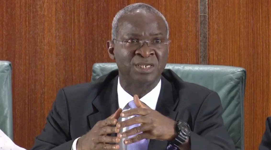 Fashola: Opposition Can't Merge Before Campaign Starts