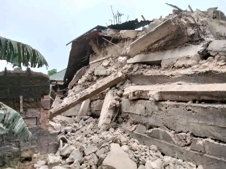 Death toll of Lagos building collapse hits two Death toll of Lagos building collapse hits two