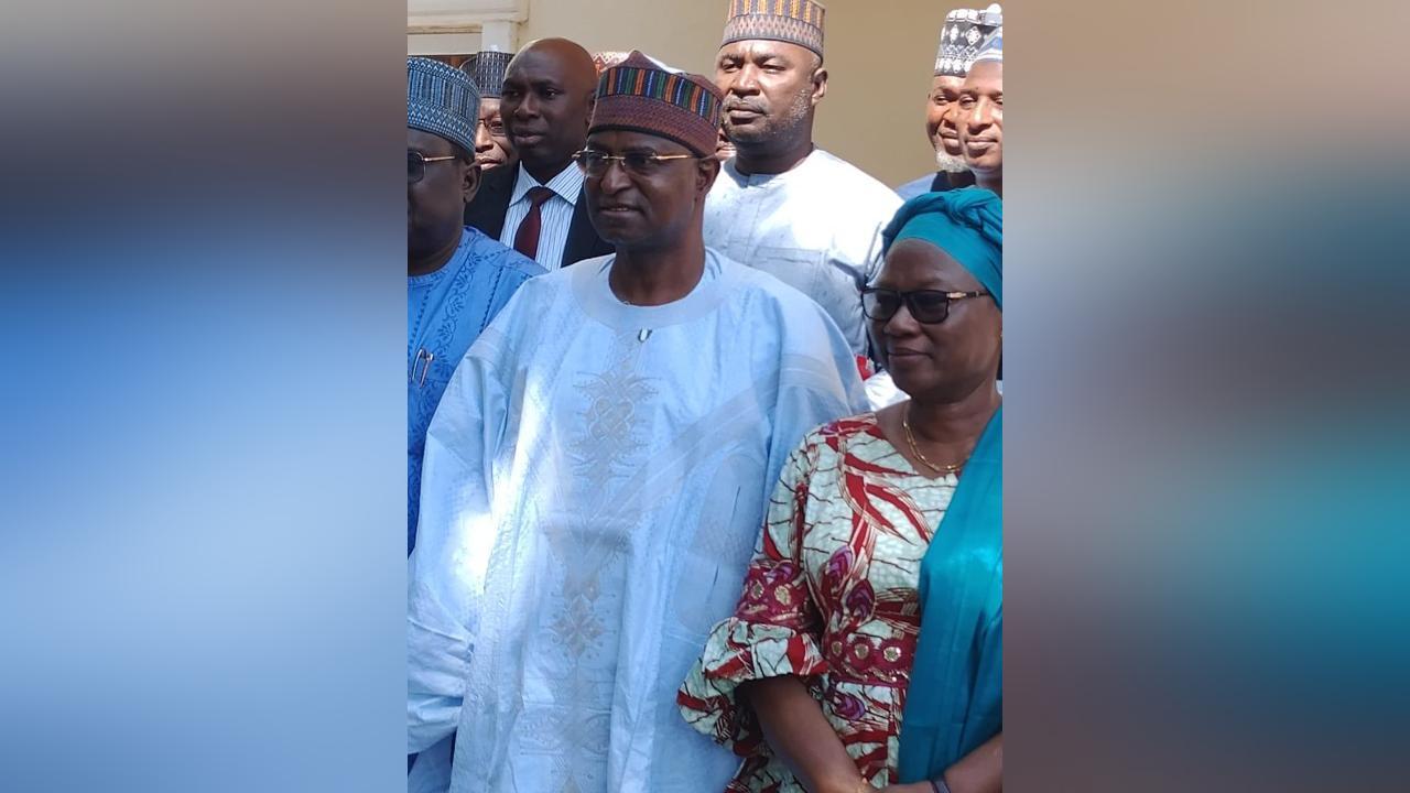 FG to Rehabilitate 417 Grazing Reserves and Promote Ranching FG to Rehabilitate 417 Grazing Reserves and Promote Ranching