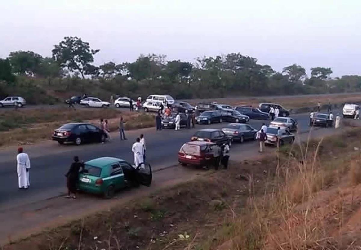 Motorists Stranded for Hours on Kaduna–Abuja Highway Motorists Stranded for Hours on Kaduna–Abuja Highway