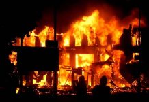 Fire breaks out at Amuwo Odofin Industrial Estate in Lagos Fire breaks out at Amuwo Odofin Industrial Estate in Lagos