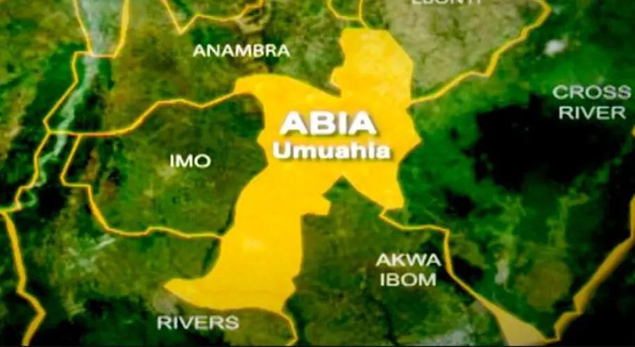 Abia: 14 wedding guests feared dead in auto crash Abia: 14 wedding guests feared dead in auto crash
