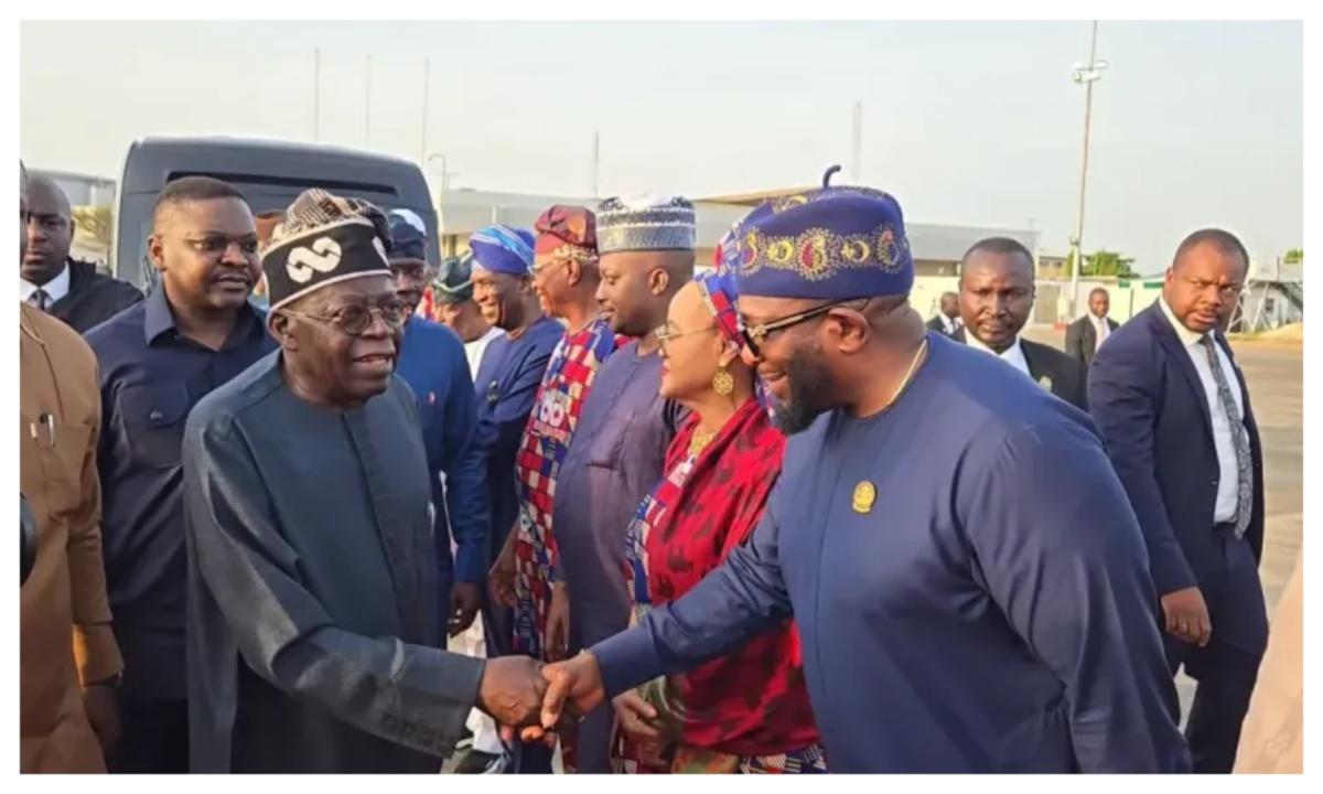 Tinubu Leaves Lagos for Abuja Post Eid-el-Fitri Tinubu Leaves Lagos for Abuja Post Eid-el-Fitri