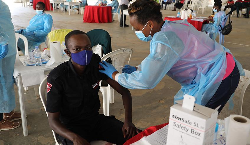 New covid-19 vaccination drive launched in Kigali ahead of CHOGM