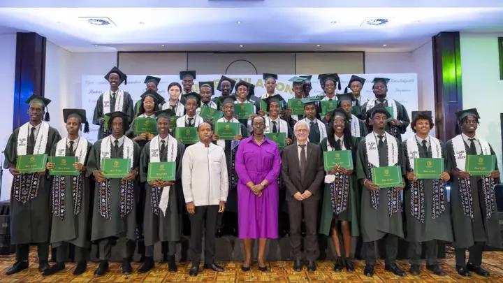 First Lady commends GHA graduates’ selflessness, tips them on hard work First Lady commends GHA graduates’ selflessness, tips them on hard work