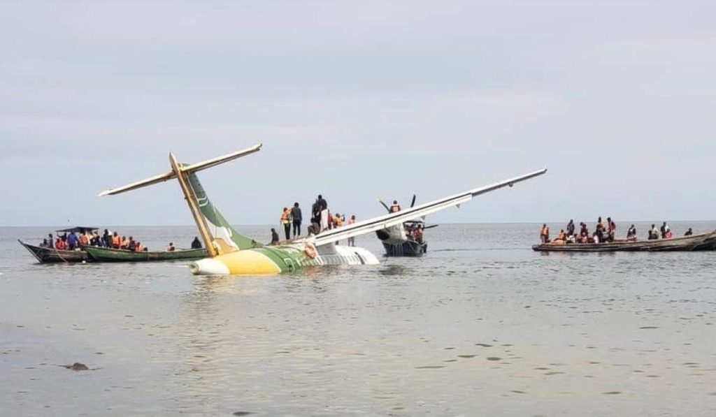 At least 19 people have died after a small passenger plane crashed into lake victoria in tanzania. Rwandan among the victims of Tanzanian plane crash Rwanda
