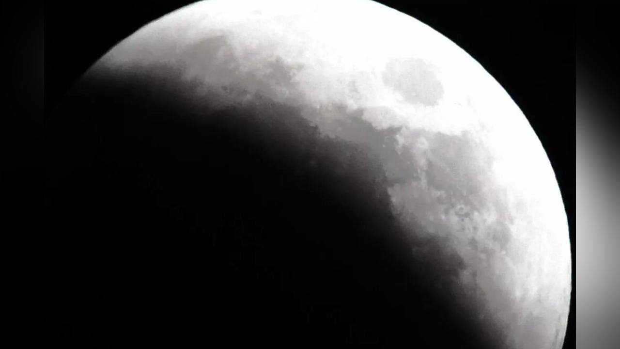 First South Korean Lunar Orbiter Successfully Enters Moon Orbit: Science Ministry First South Korean Lunar Orbiter Successfully Enters Moon Orbit: Science Ministry