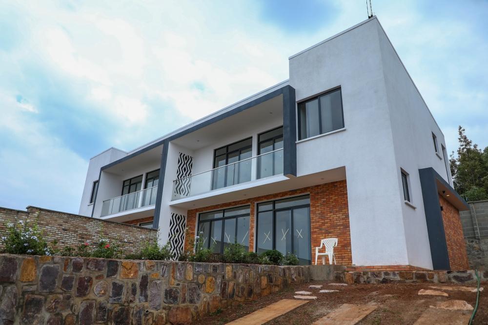 Developers: Cost of borrowing, land responsible for high housing prices Developers: Cost of borrowing, land responsible for high housing prices